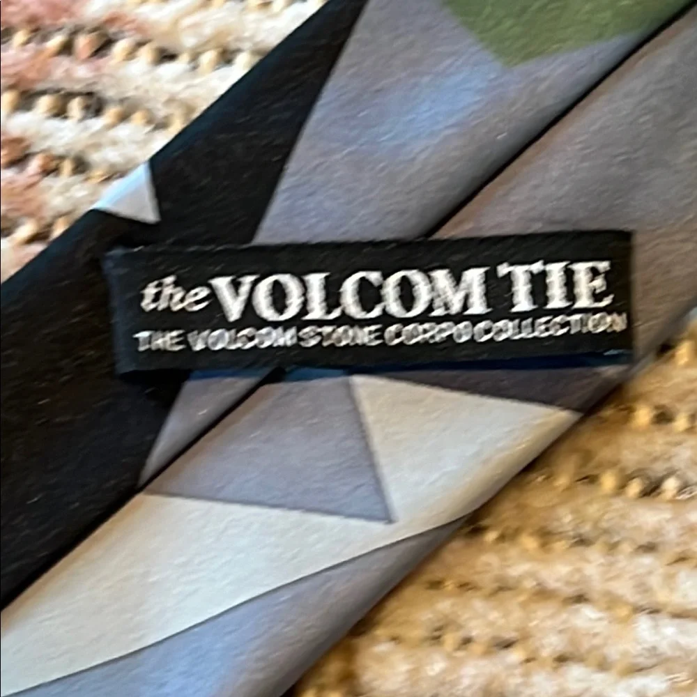 Volcom kids Stylish Geometric Tie in Green and Gray